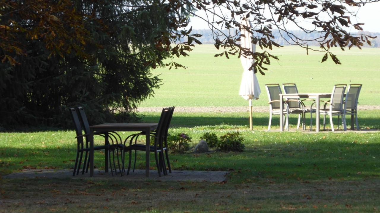 Ferienhaus Gut Rattelvitz Insel Ruegen Gingst Exterior photo